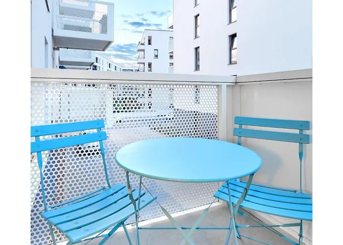 Апартаменти Posnania Chic By Bookinghost